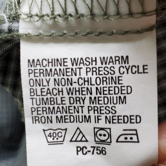 Van Heusen Studio Slim Fit Wrinkle Free Plaid Shirt W/Epaulets SZ XXL 18-18 1/2) - Picture 12 of 13